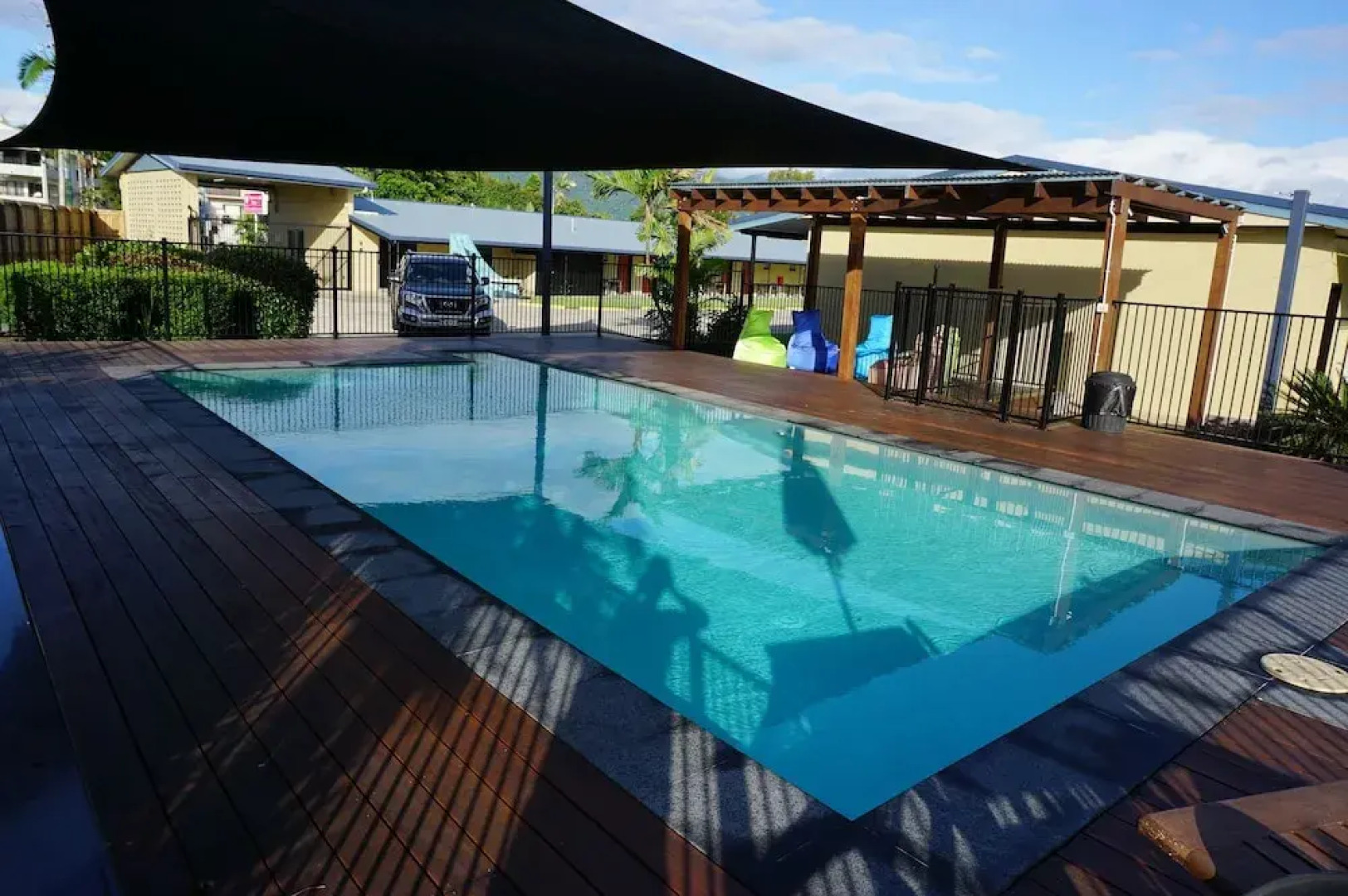 YAL Cairns - A Motel that makes a difference