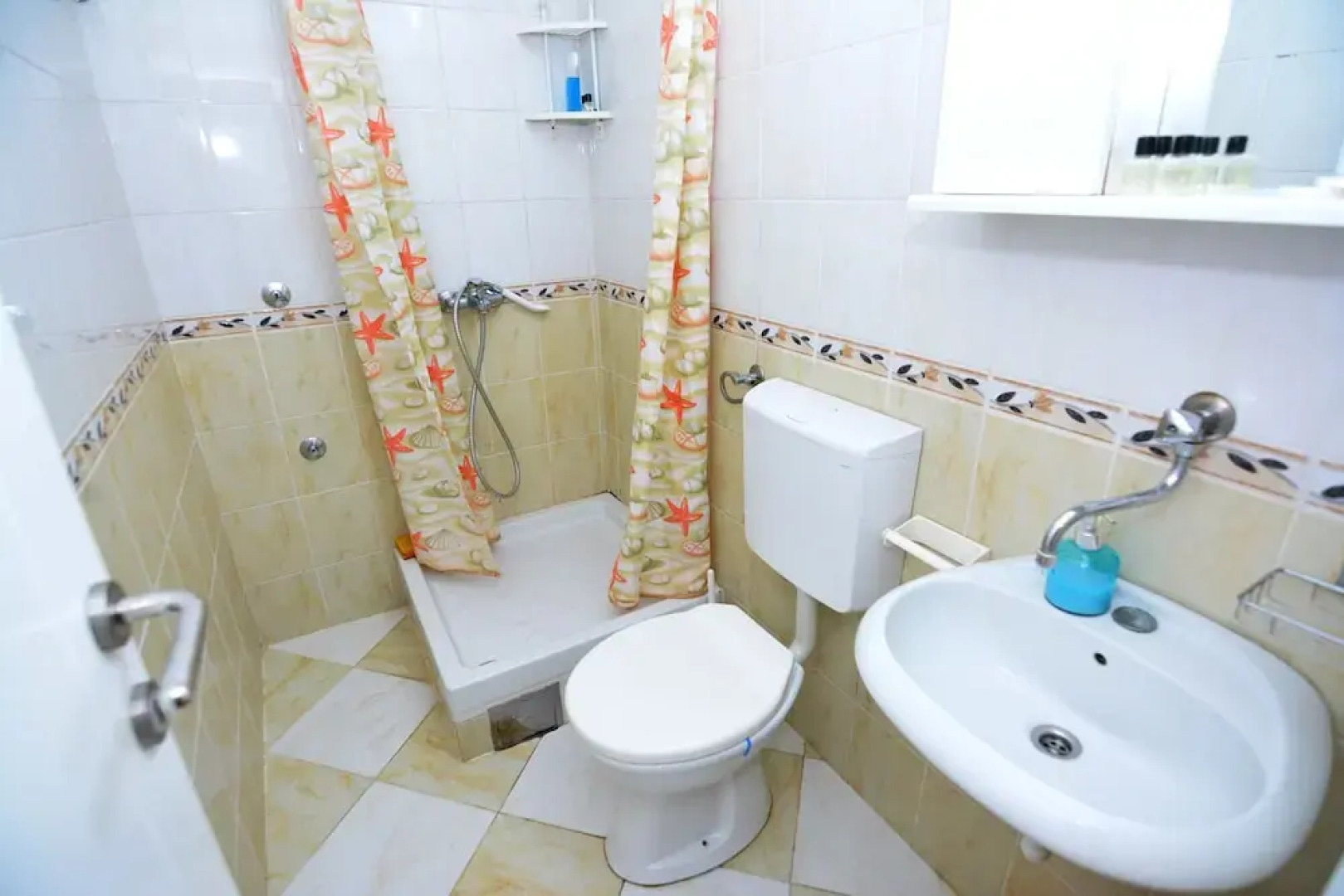 Two bedroom apartment in the heart of Porto Montenegro