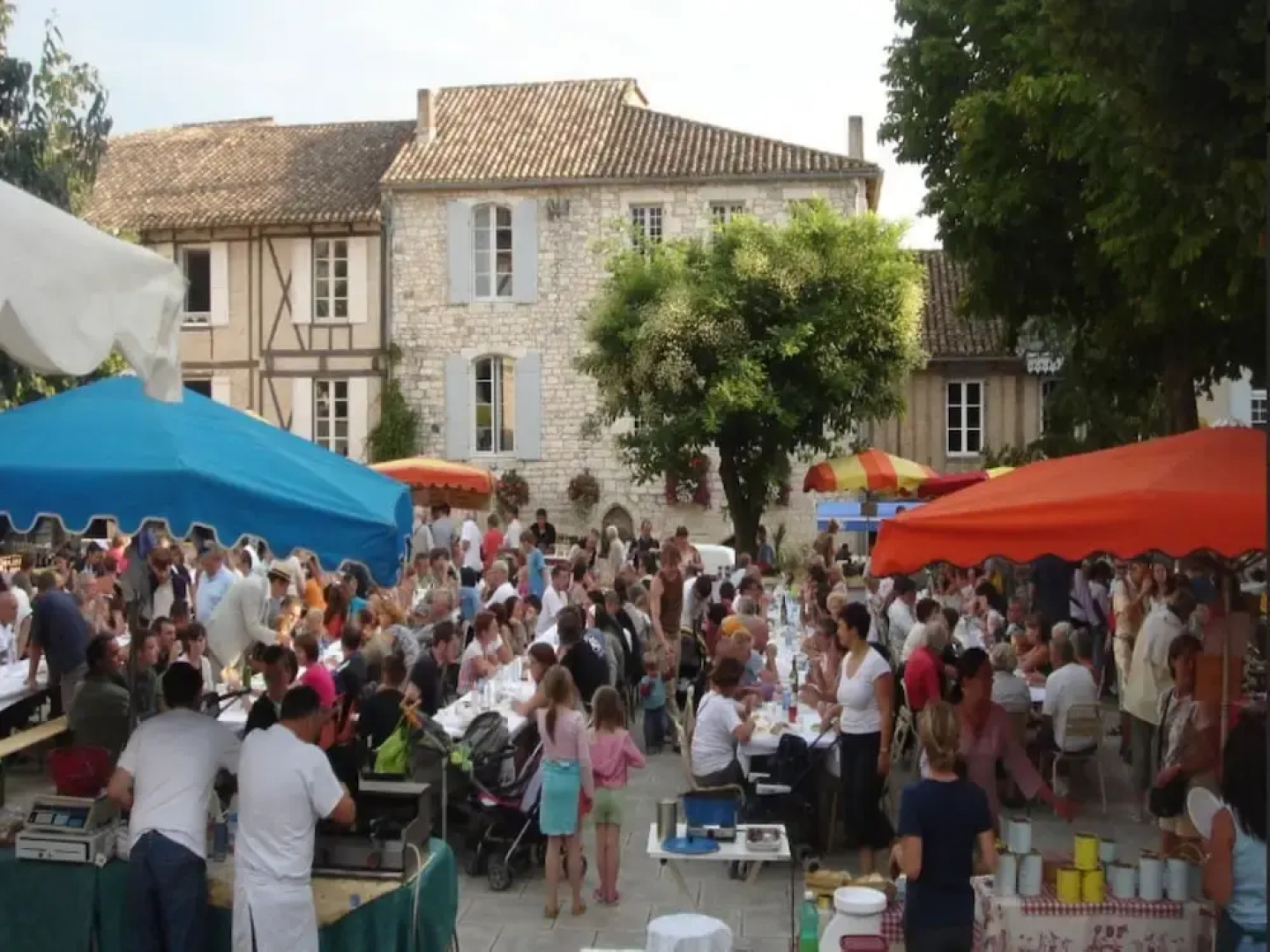 Cozy Cottage in Penne-d'Agenais with Private Pool