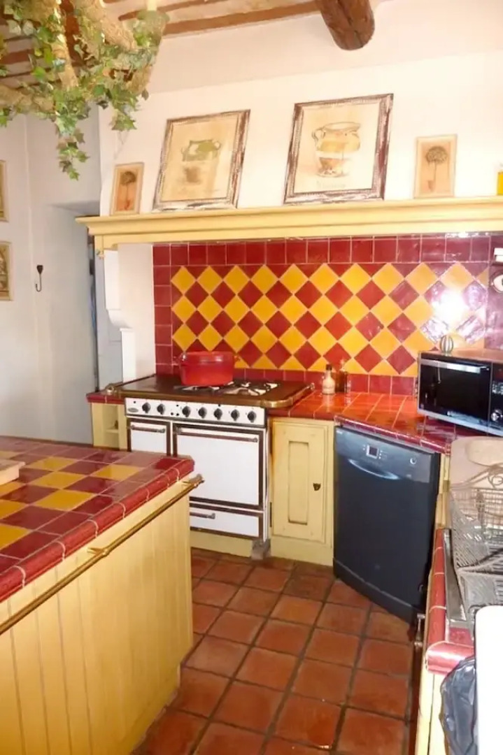 House With 5 Bedrooms in Pernes-les-fontaines, With Private Pool, Furn