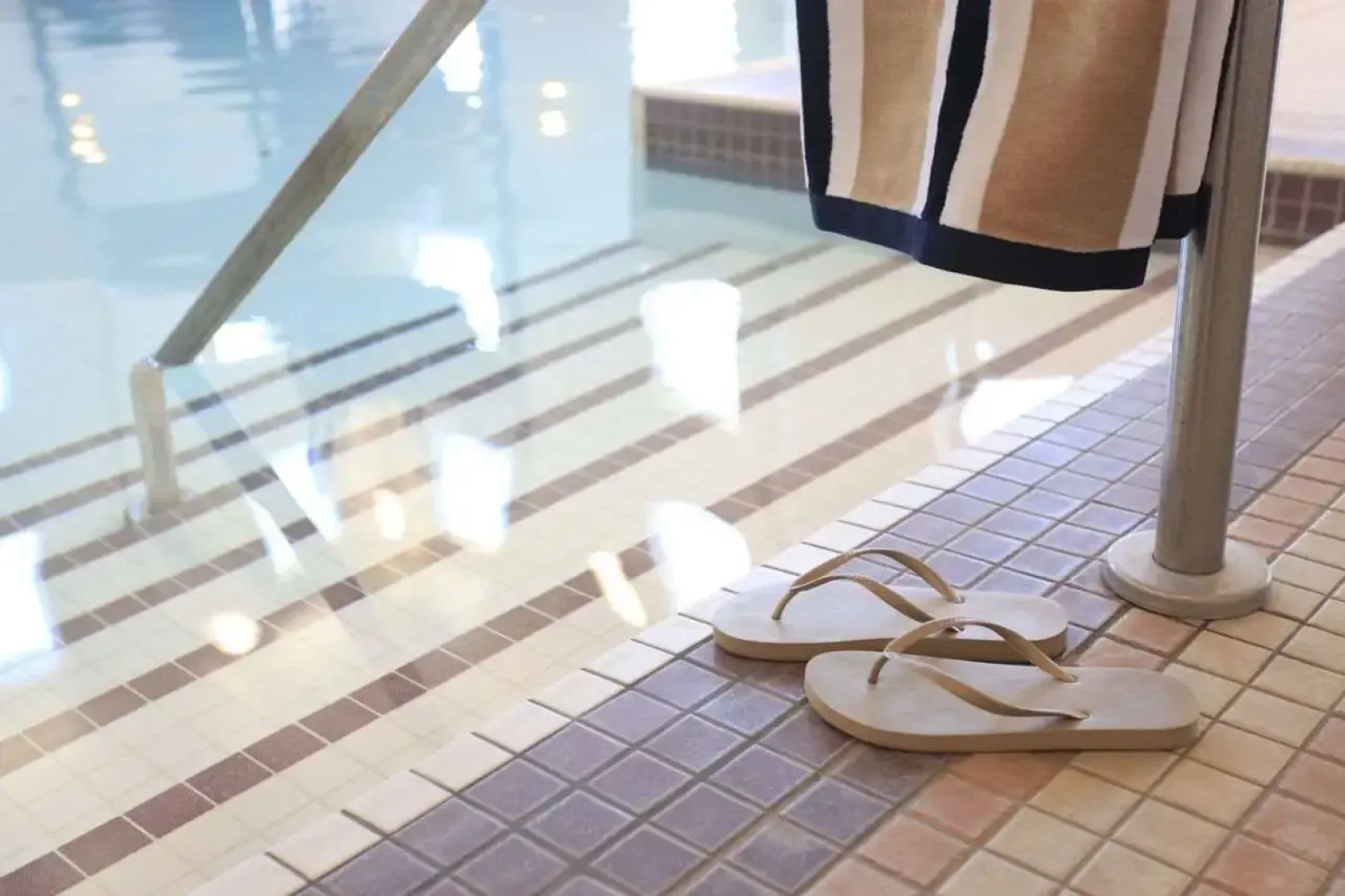 Coast Grimshaw Hotel & Suites