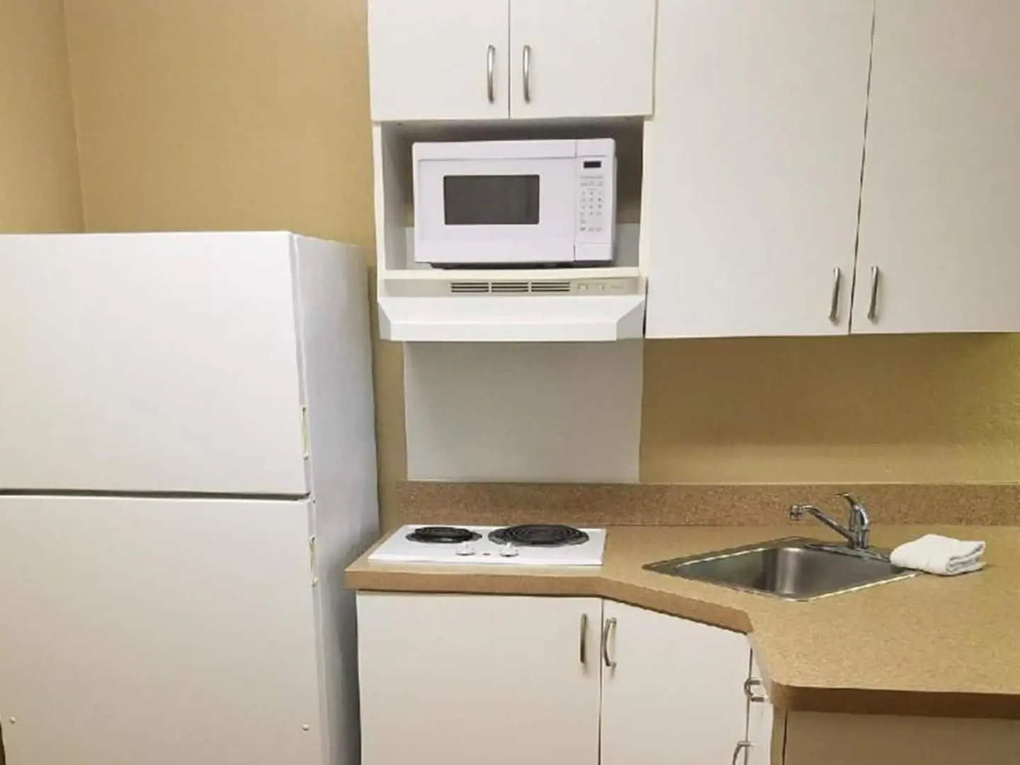 Extended Stay America Select Suites Roanoke Airport