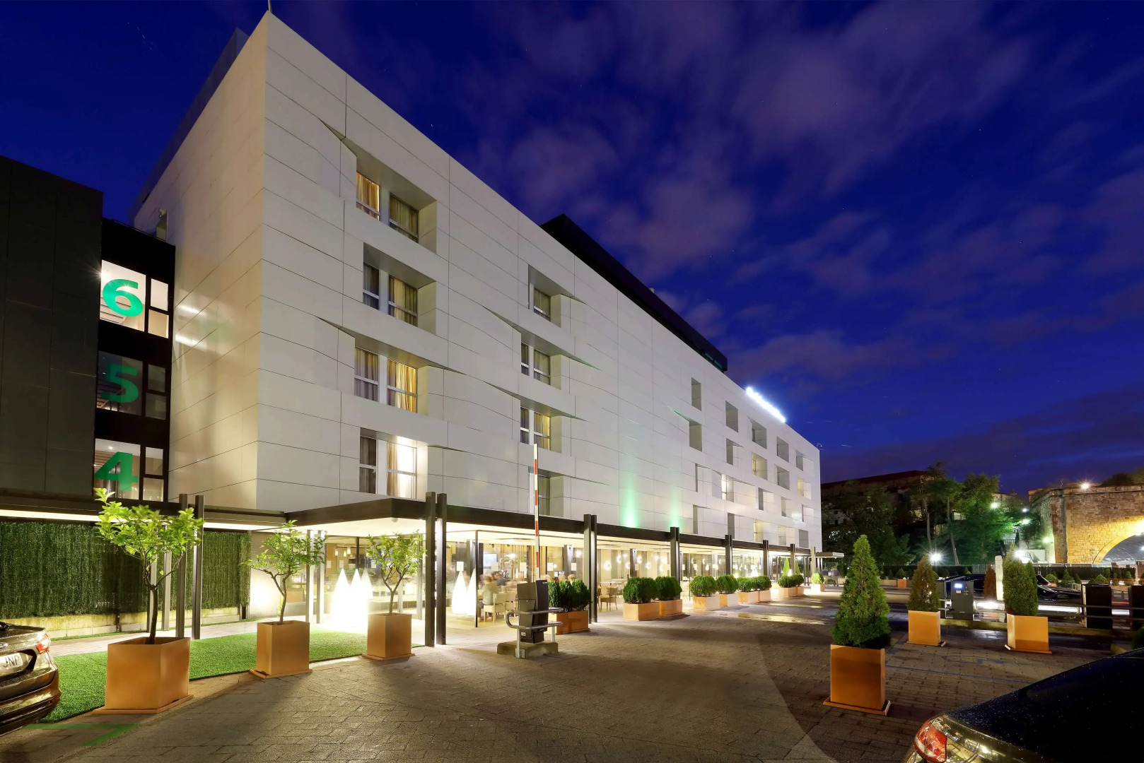 Отель Occidental Bilbao