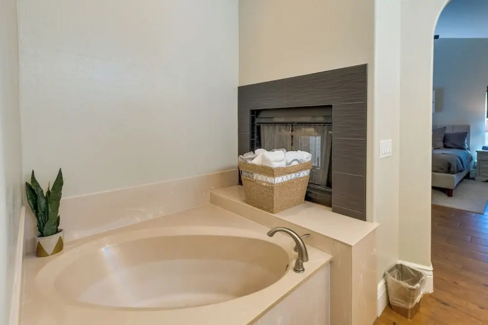 Spacious Gilbert Vacation Rental Near Water Ranch!