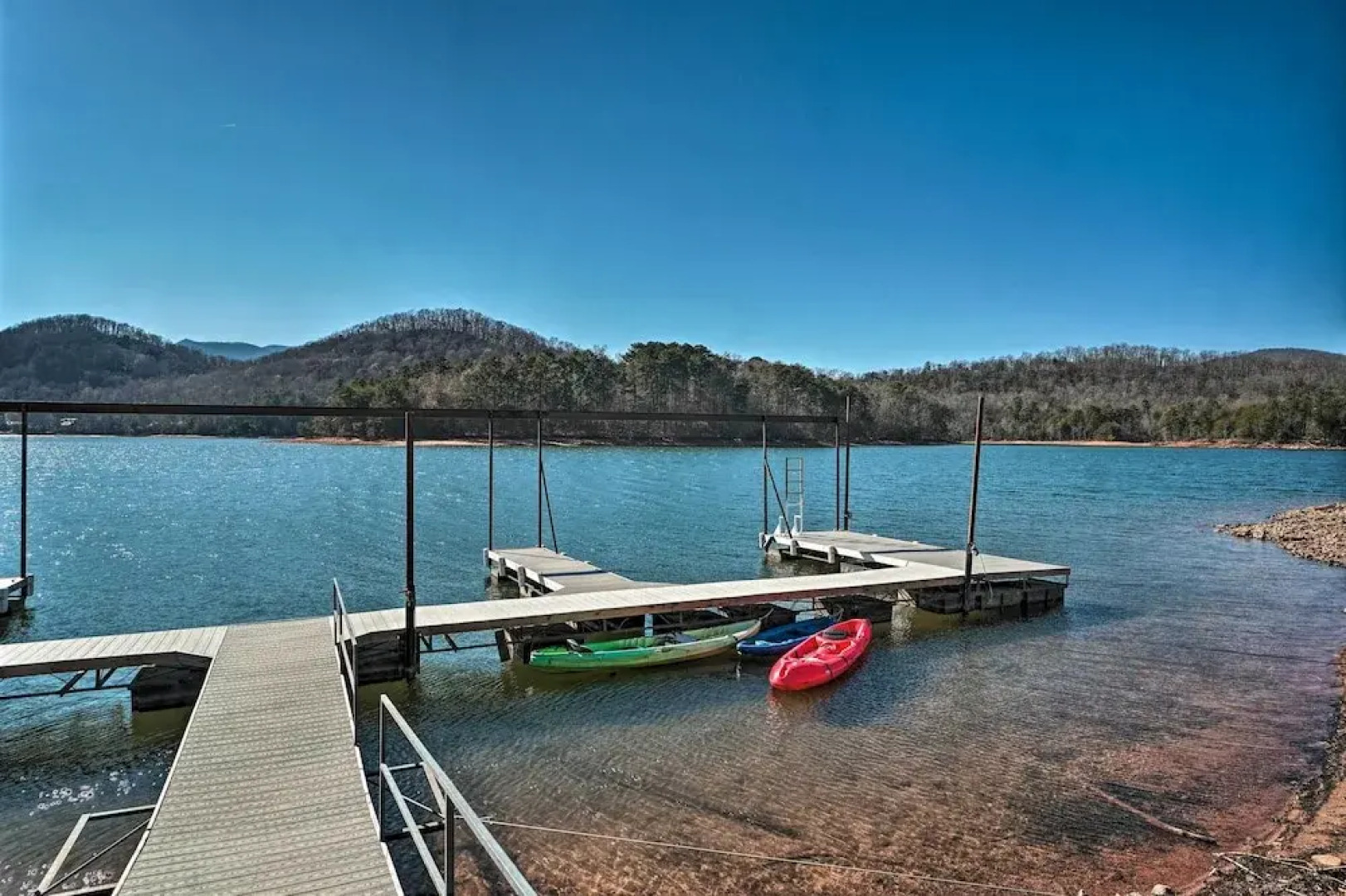 Townhome w/ Fire Pit & Boat Dock: Pets Welcome!