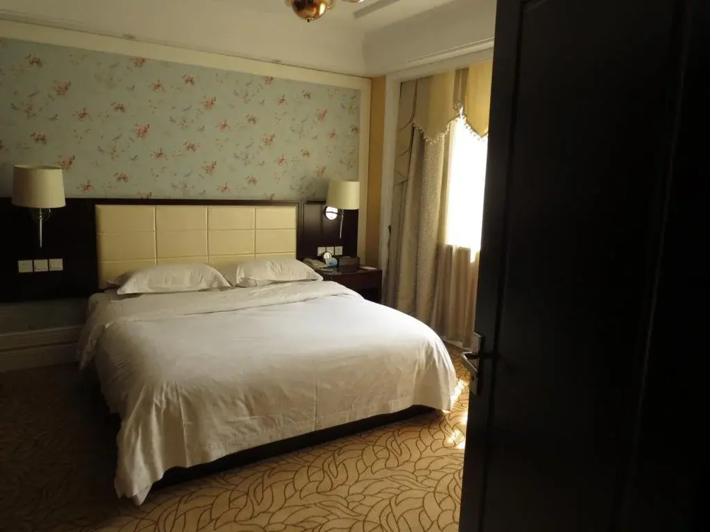 Inzone Galand Hotel Taian