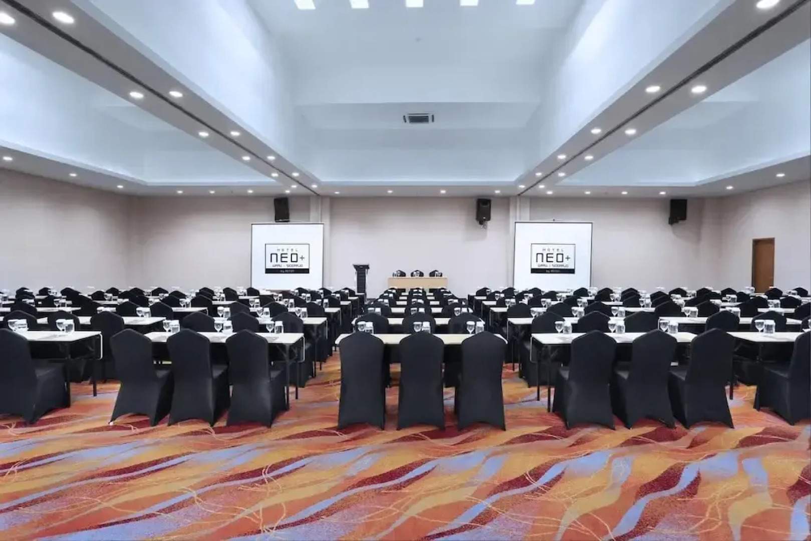 Hotel NEO + Waru-Sidoarjo