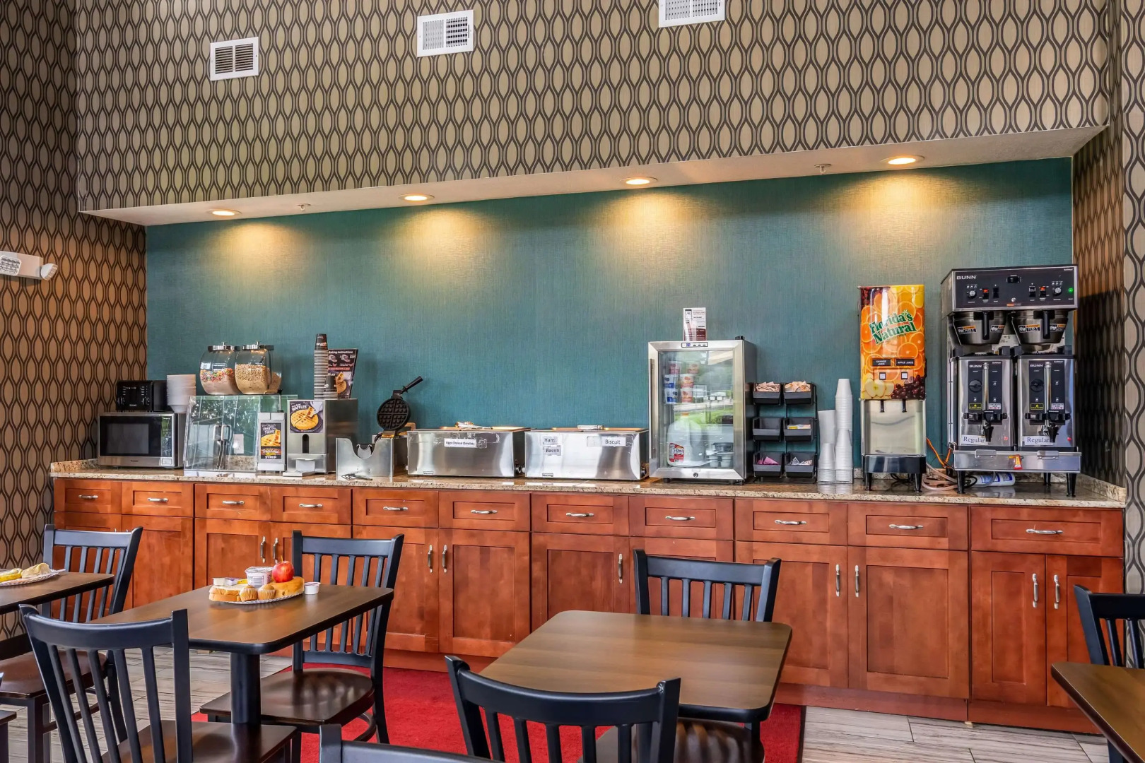 Rodeway Inn & Suites Ithaca South