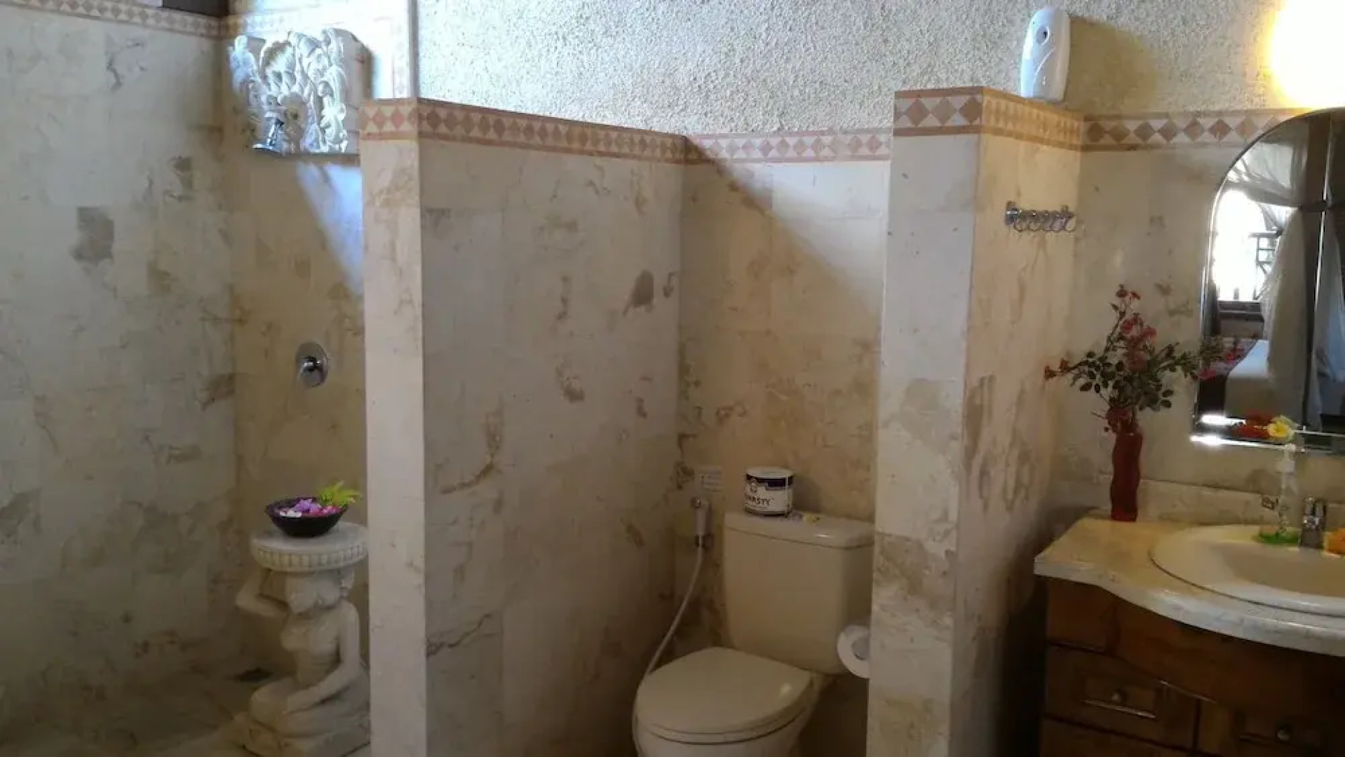 Teluk Indah Beach & Pool Villa