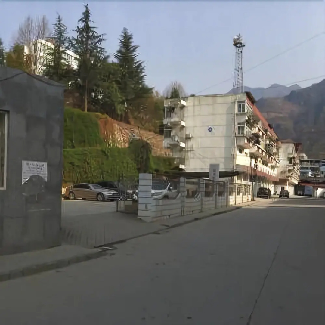 Wenxian Longjiang Hotel