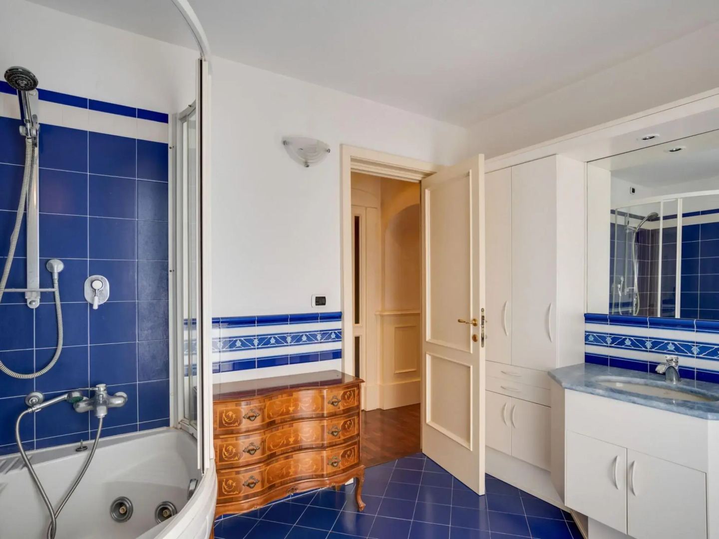 Belvilla by OYO Villa in Lanzo D'intelvi