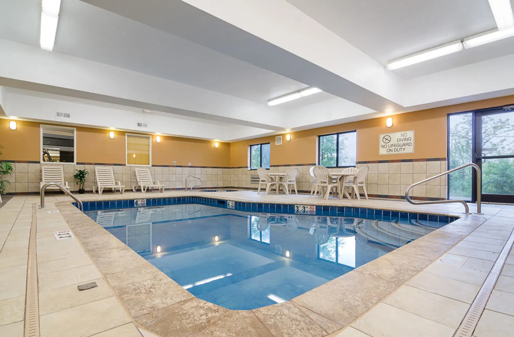 Holiday Inn Express & Suites Olathe South by IHG