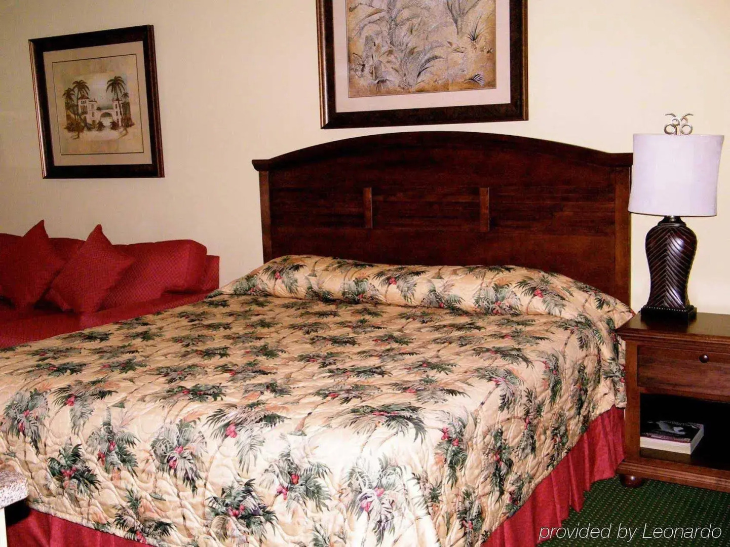 Palmera Inn and Suites