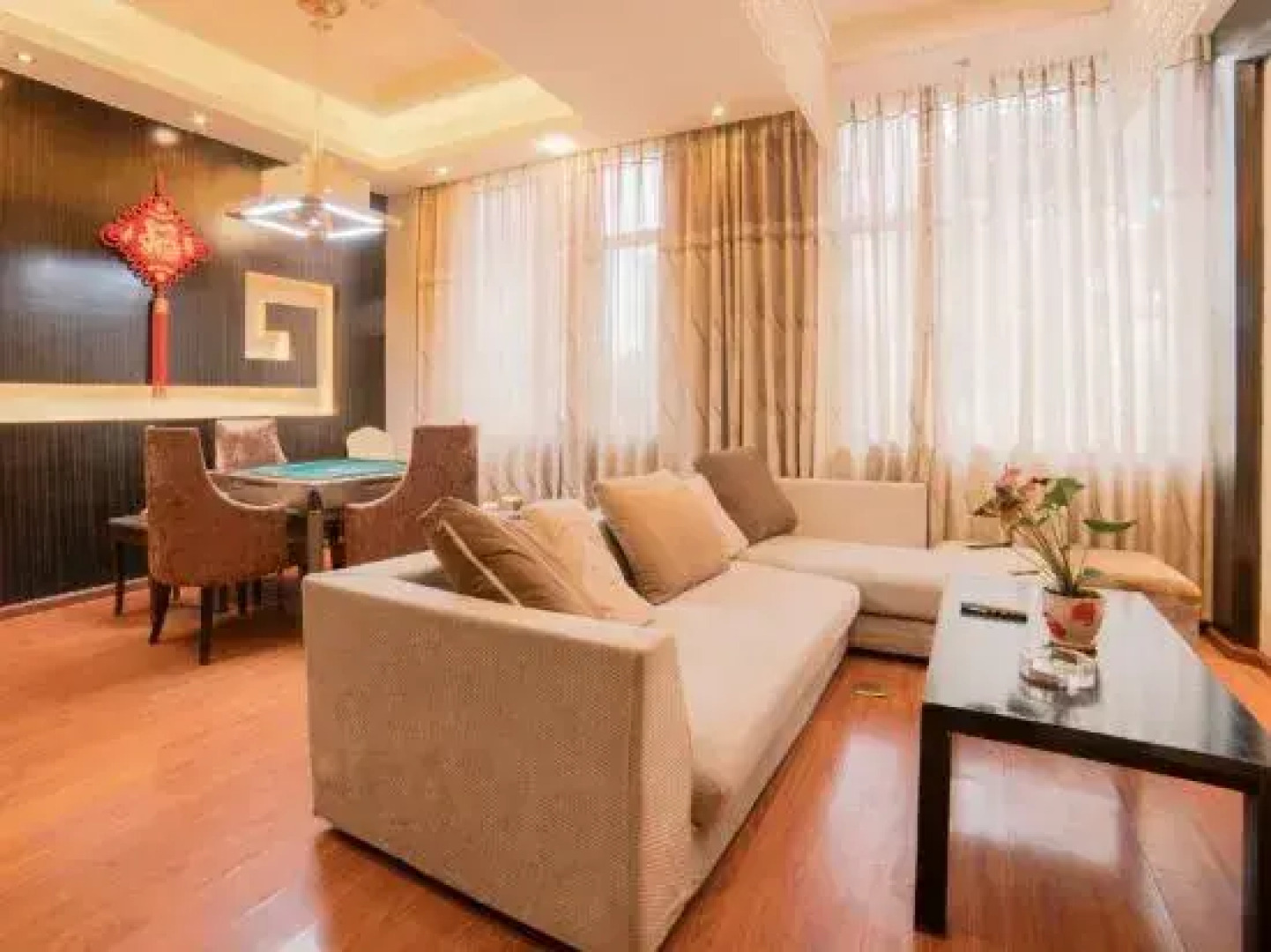 Pengshan Jiaxiang Business Hotel