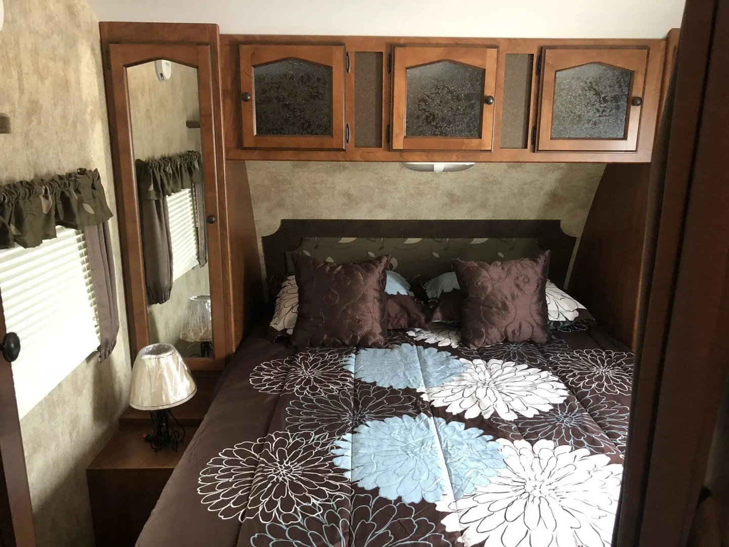 Smuggler's Cove Resort and Marina