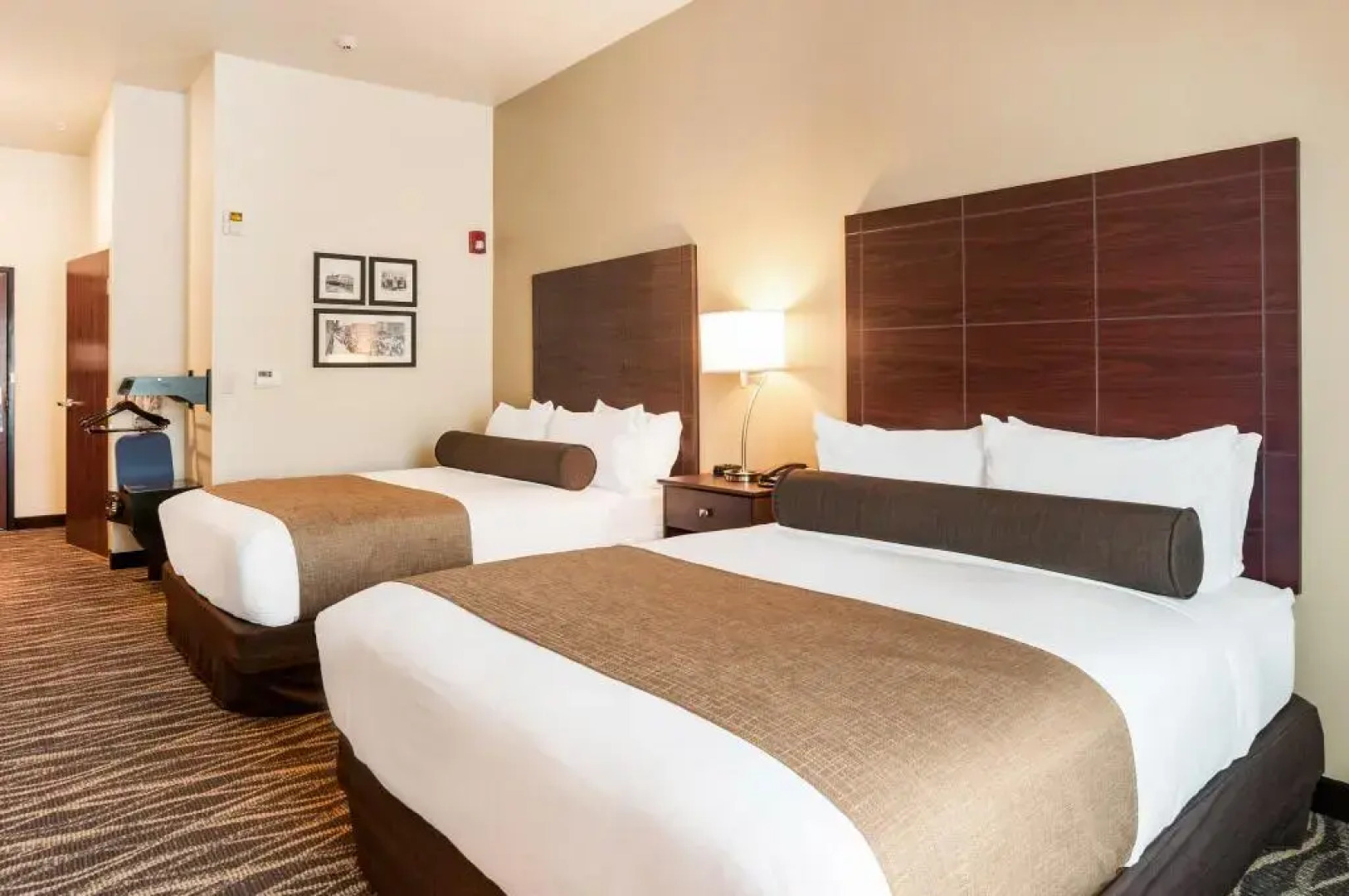 Cobblestone Inn & Suites - Fairfield Bay