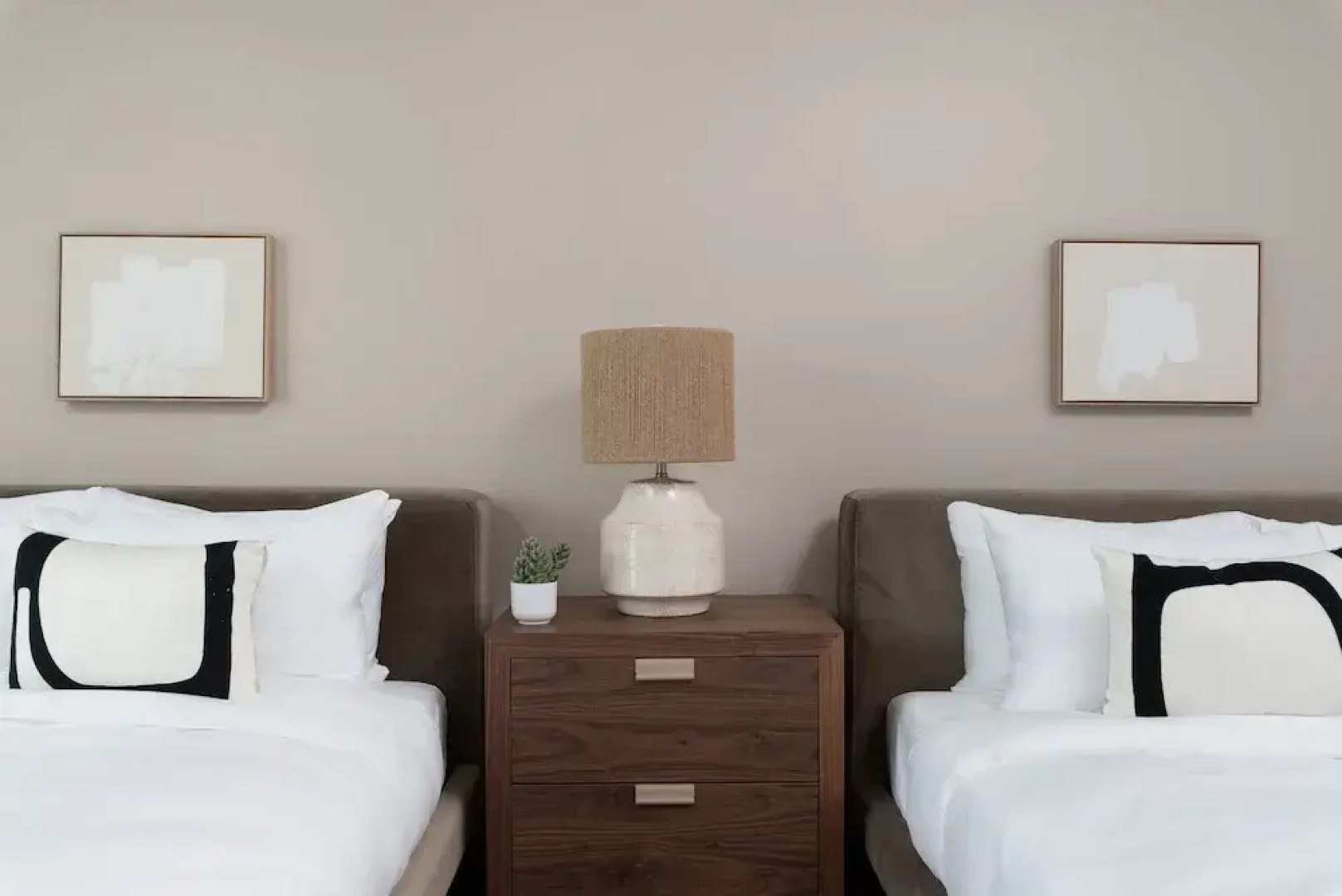 Boardwalk Hotel on Lake Anna by Kasa