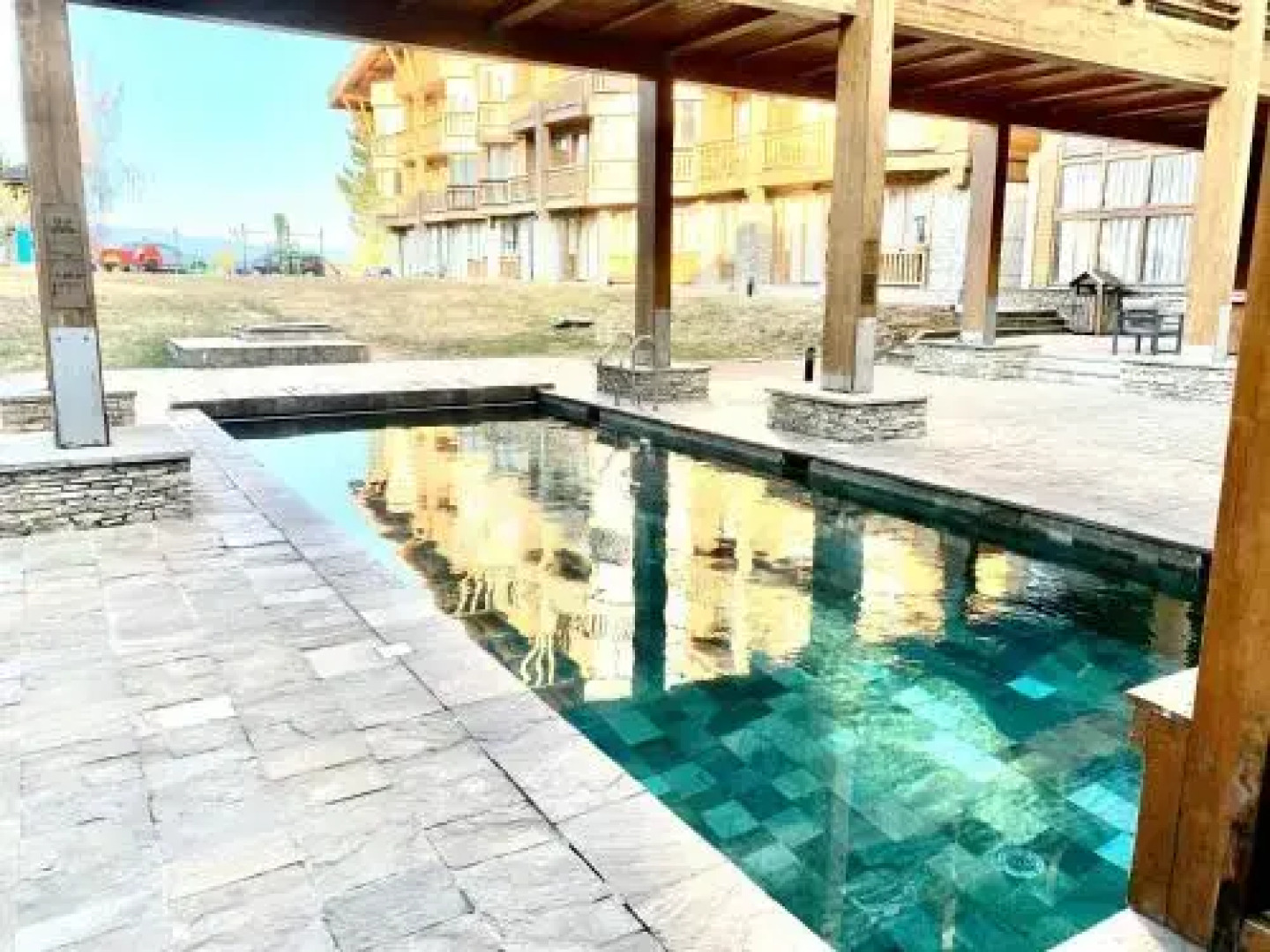 One Bedroom Appartment in Pirin 3