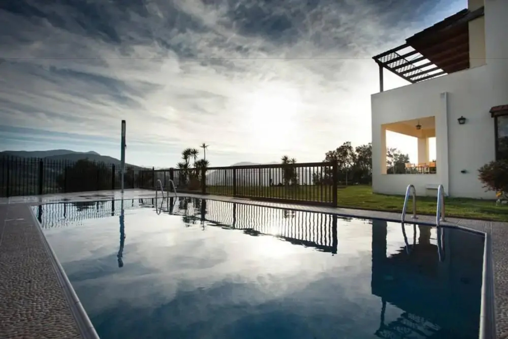 Louloudis Villa