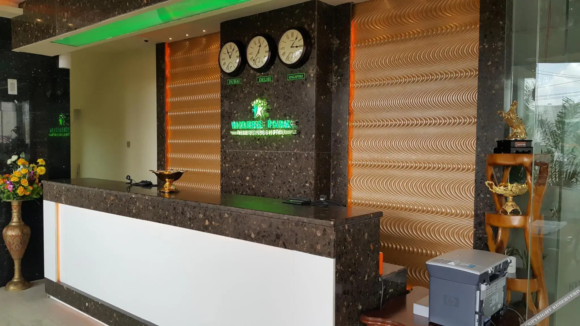 Hyders Park - The Business Hotel