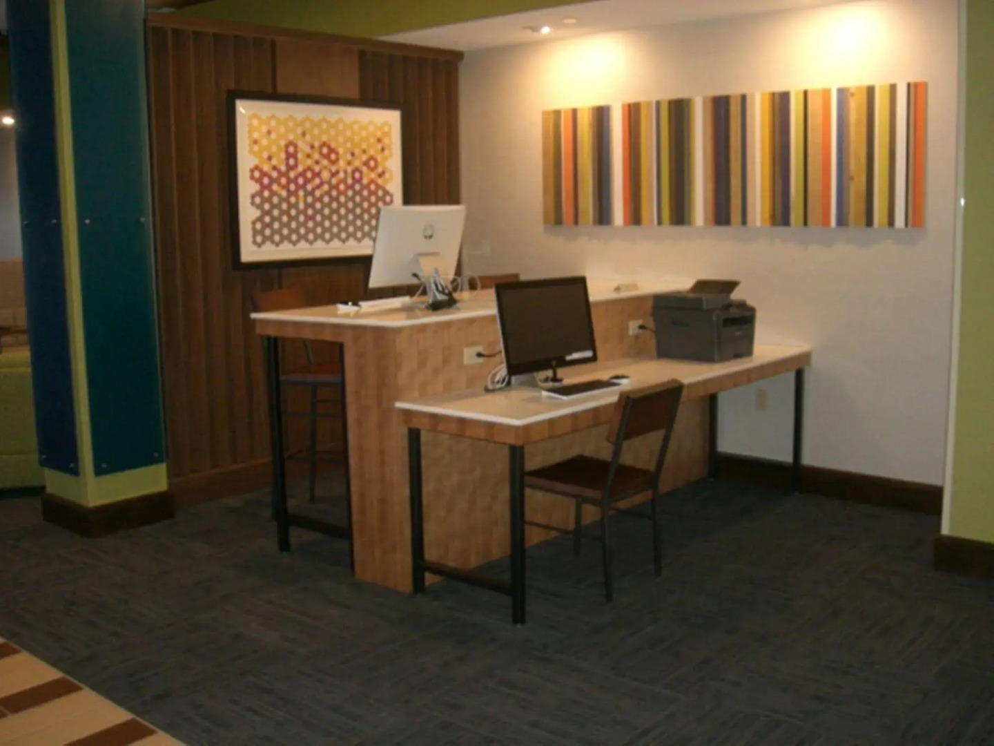 Holiday Inn Express & Suites Uniontown by IHG
