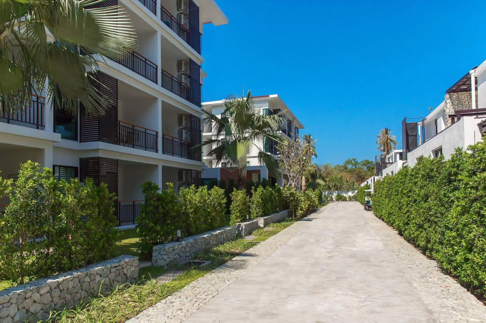 The Title Condo by TropicLook