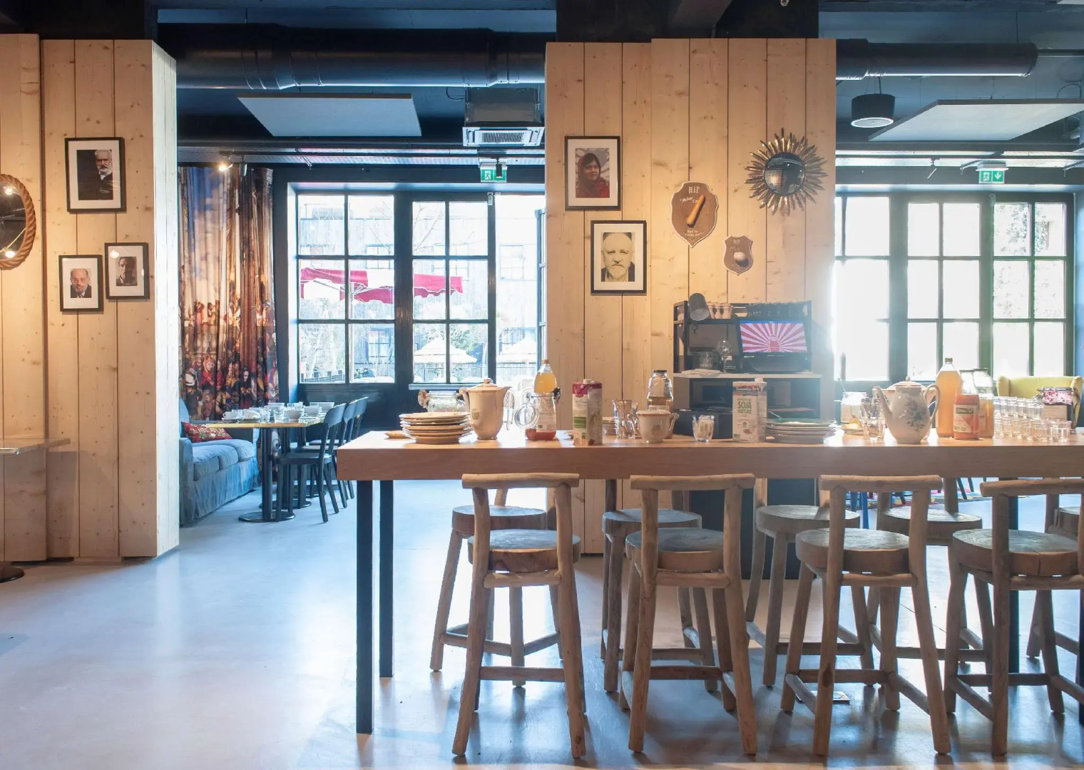 Mob Hotel Paris les Puces