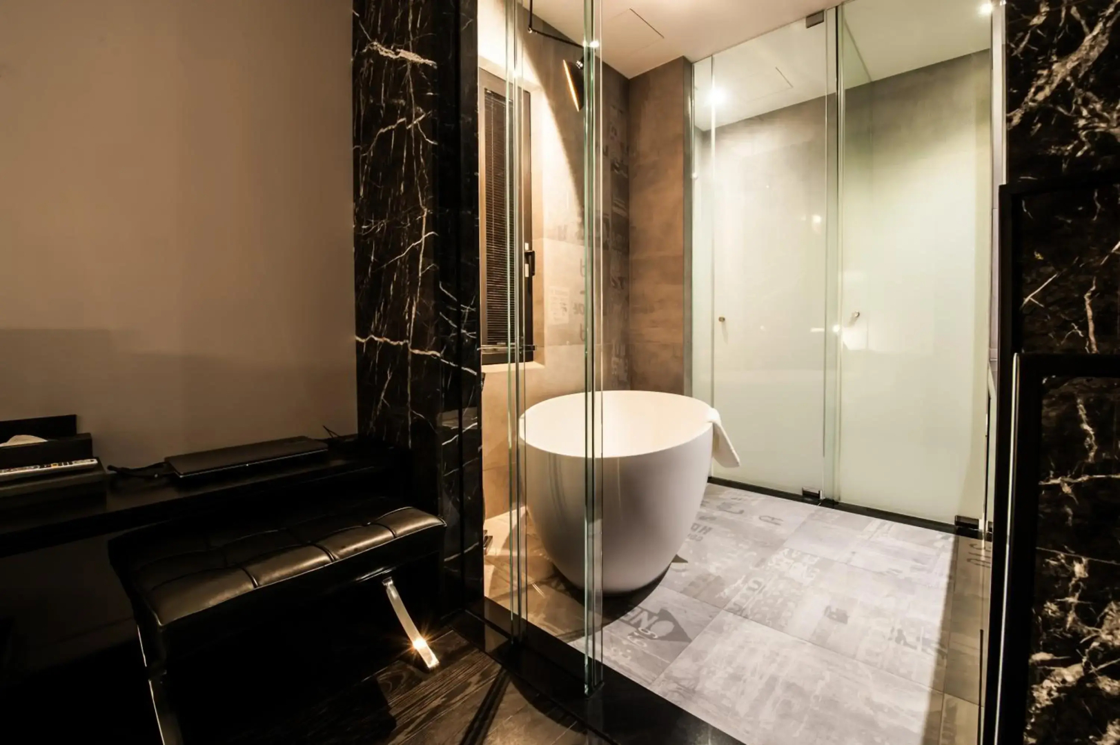 SR Hotel Sadang