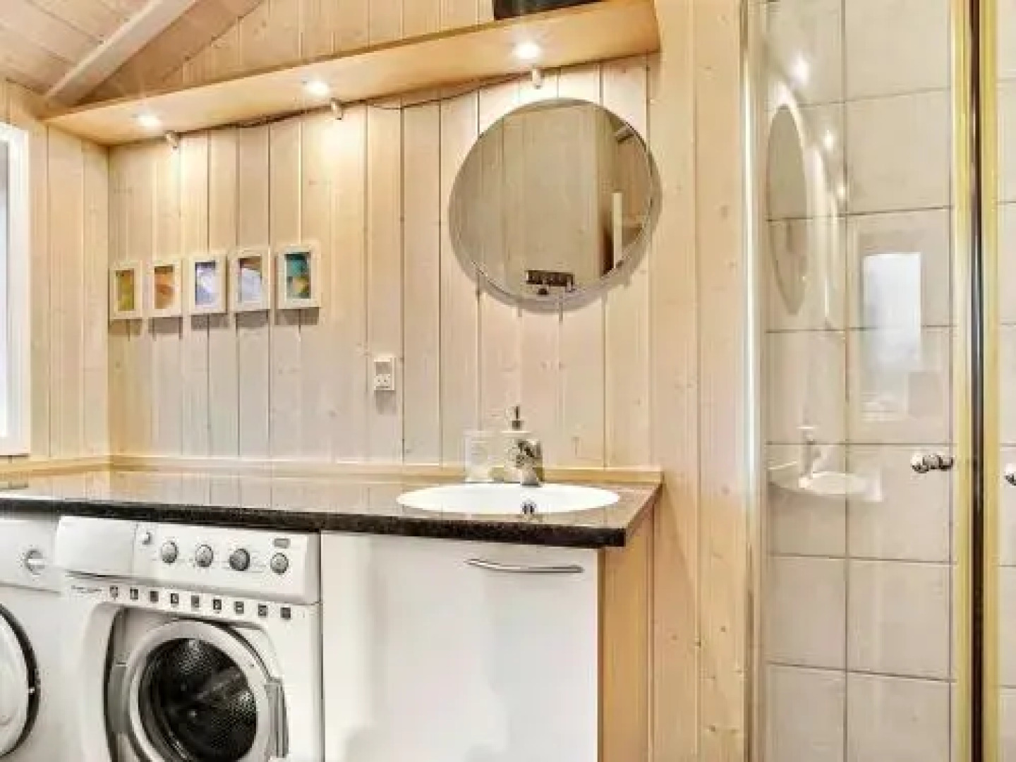 Four-Bedroom Holiday home in Løkken 10