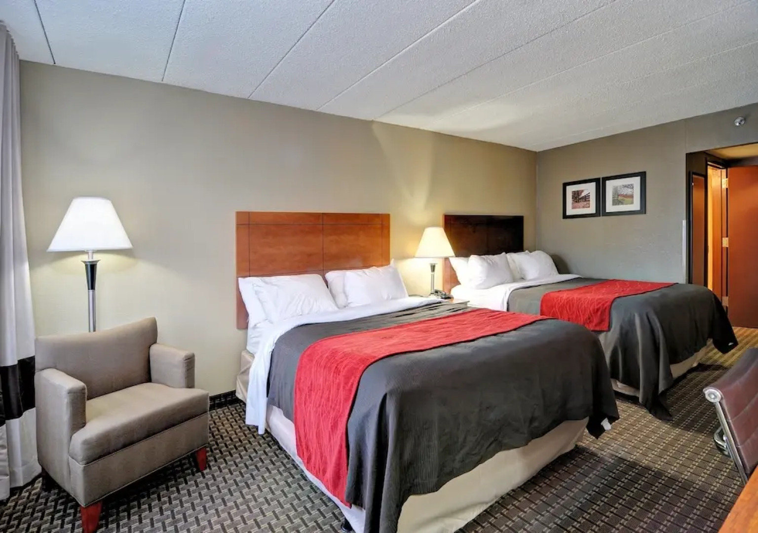 Comfort Inn & Suites