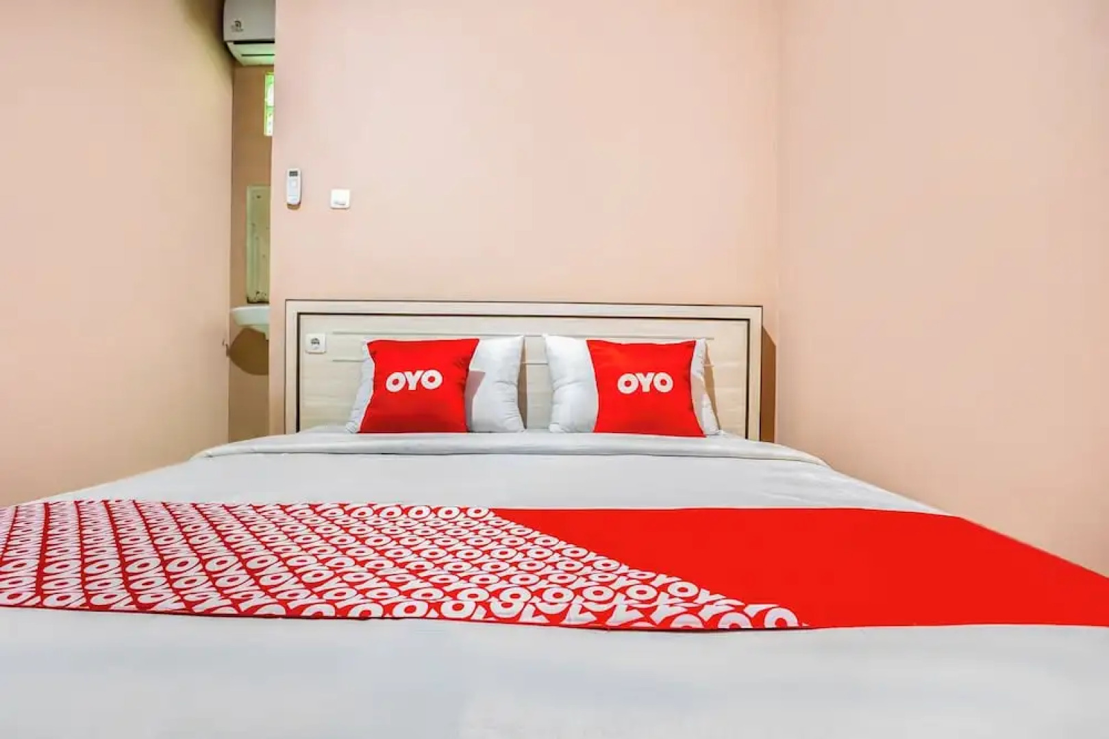 SPOT ON 2974 Penginapan Roma 88