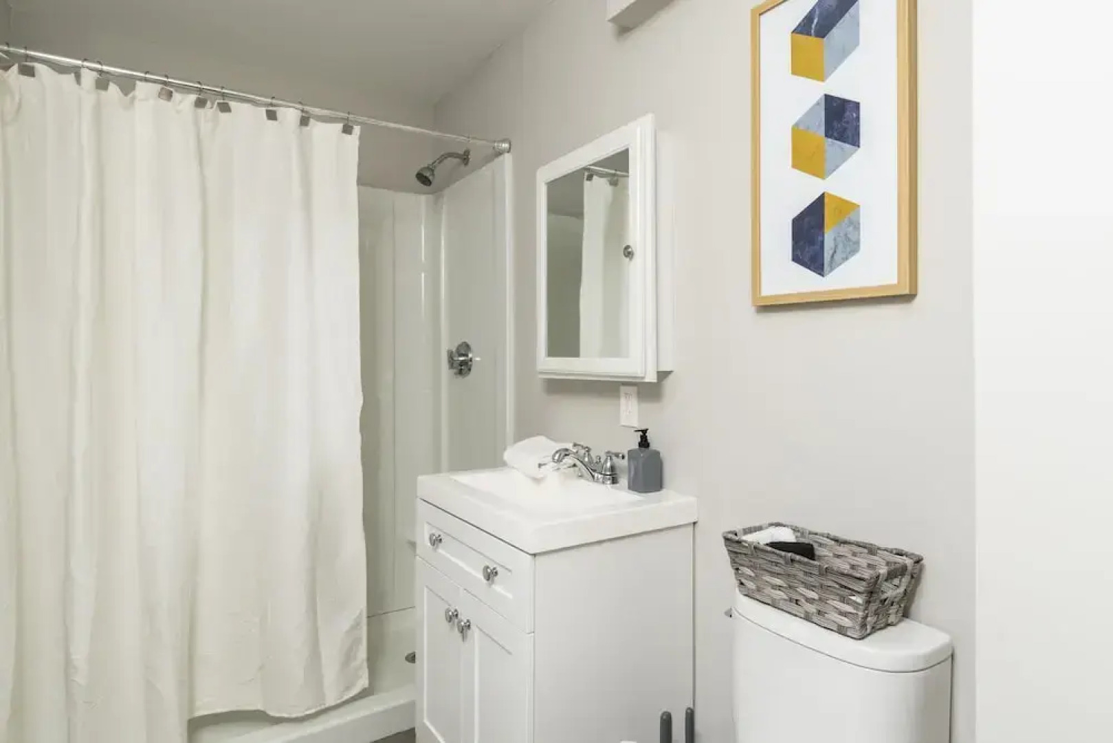 Beverly Garden Suites