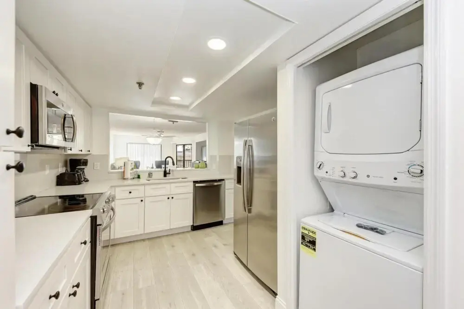 Absolute Paradise Ami-private Beach Access-water Views From Every Window-heated Pool- Walk To 14 Restaurants