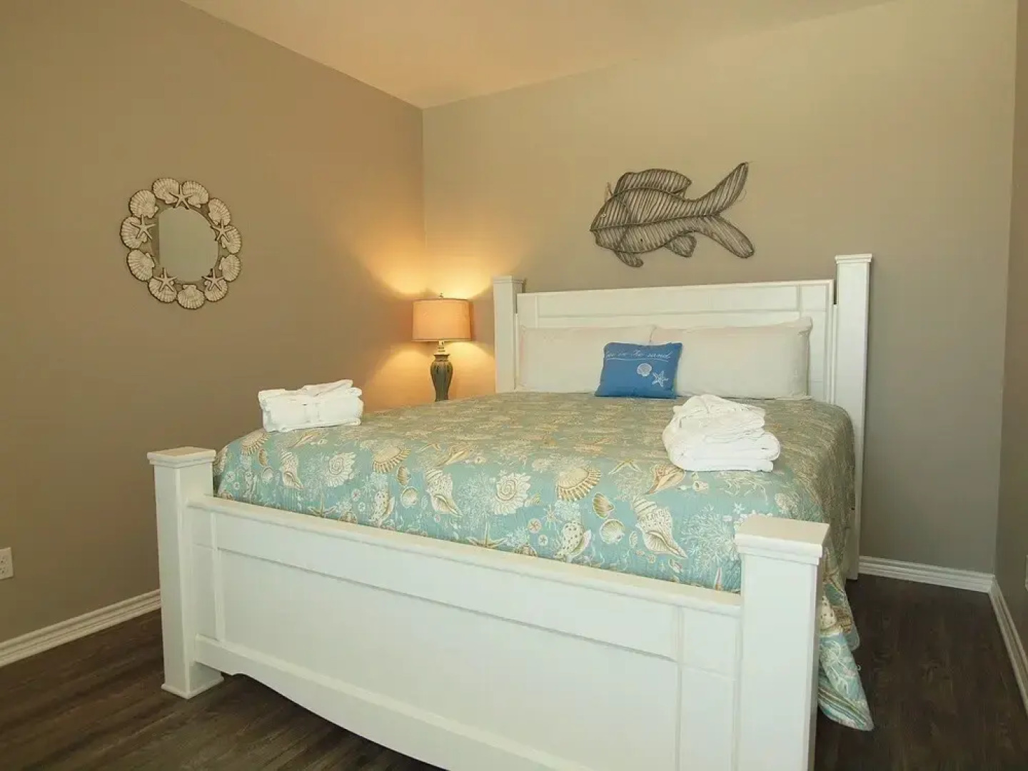 Nemo Cay Resort D142 Poolside by RedAwning