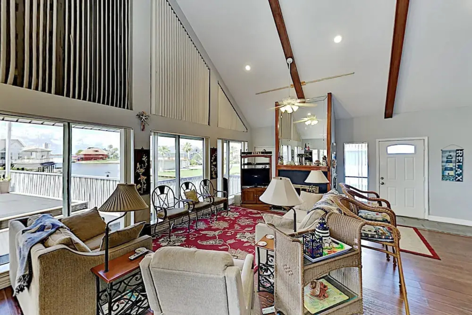 Bayfront Tiki Island W /boat Slip & Deck! 3 Bedroom Home