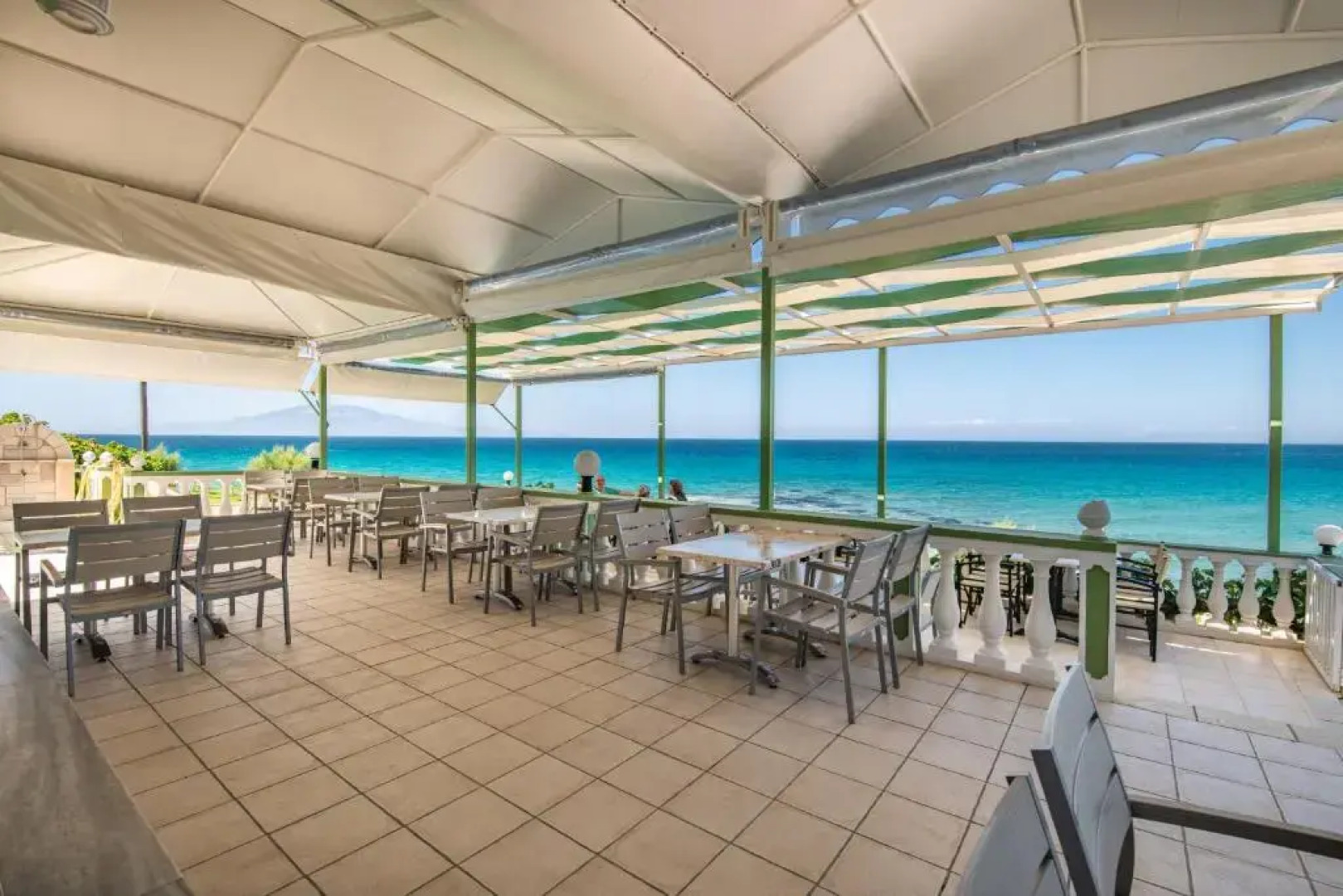 Achillion Apartments & Studios