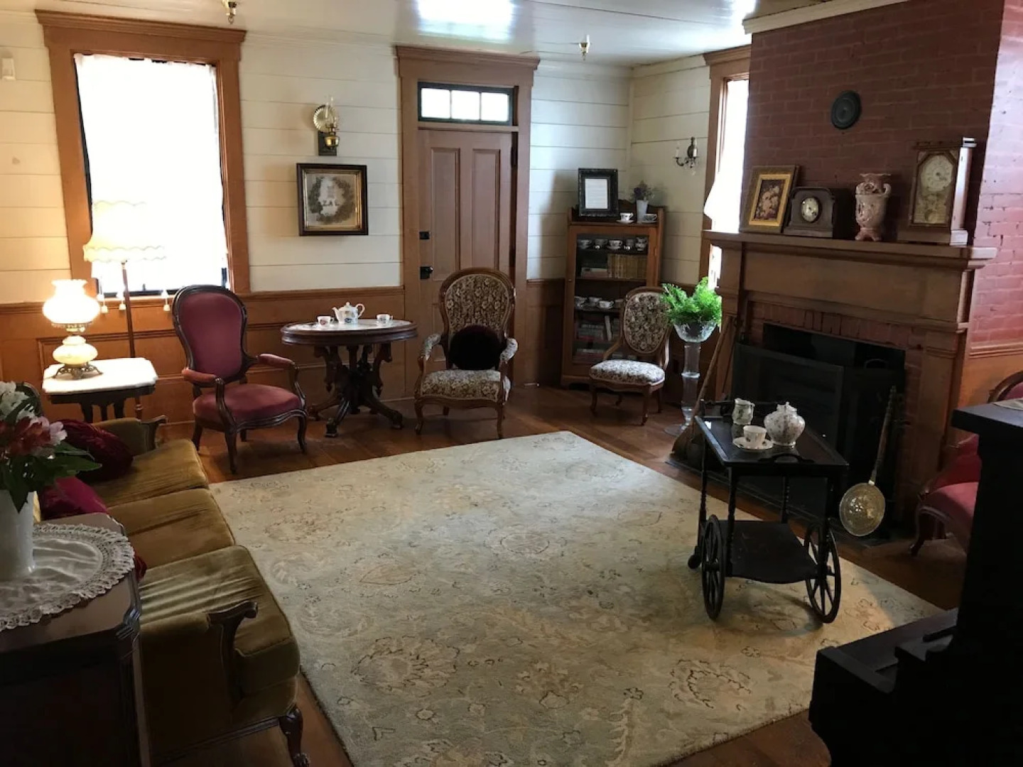 Wolf Creek Inn & Tavern