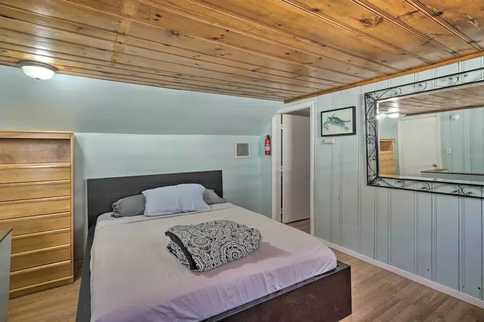 Inviting Seaside Heights Apt < 1 Mi to Beach!