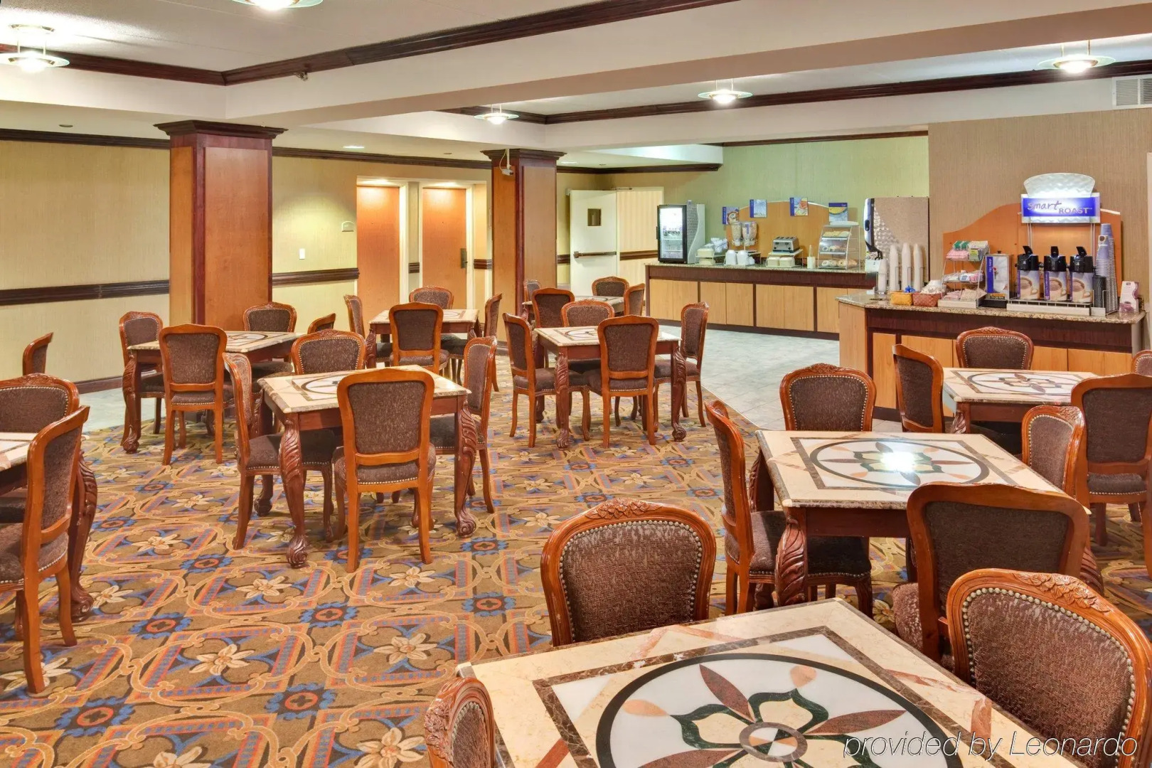 Holiday Inn Express Flint-Campus Area by IHG