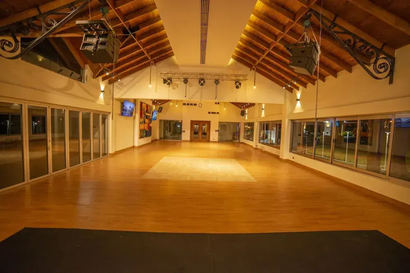 Vista del Campo Country Club & Villas