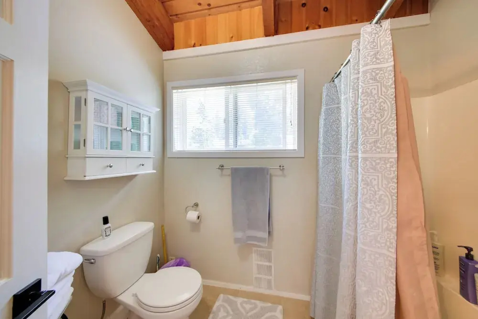 Stellar Views! Lake Pend Oreille Retreat w/ Dock