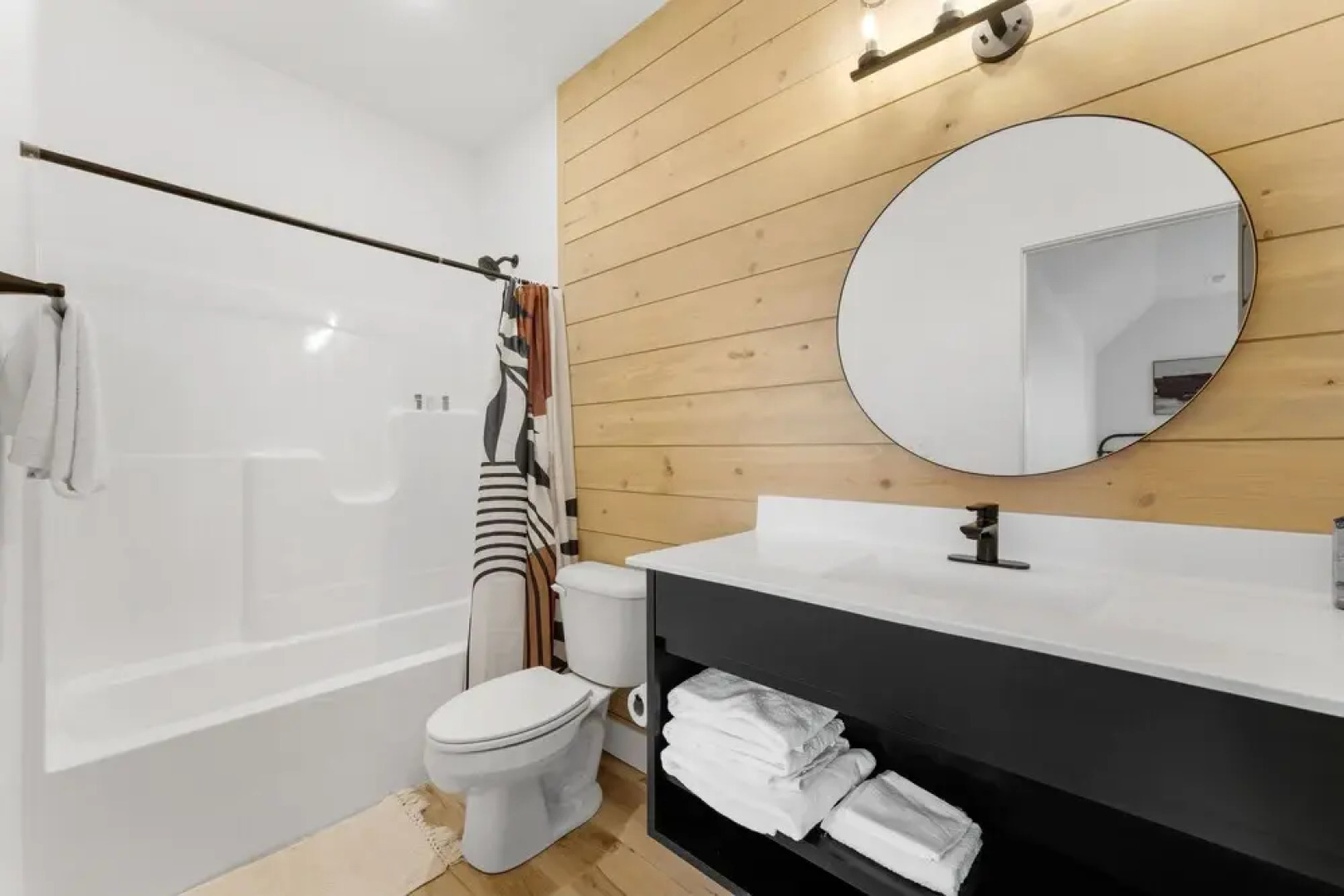 Windswept Cove 7 Bedroom Home by RedAwning