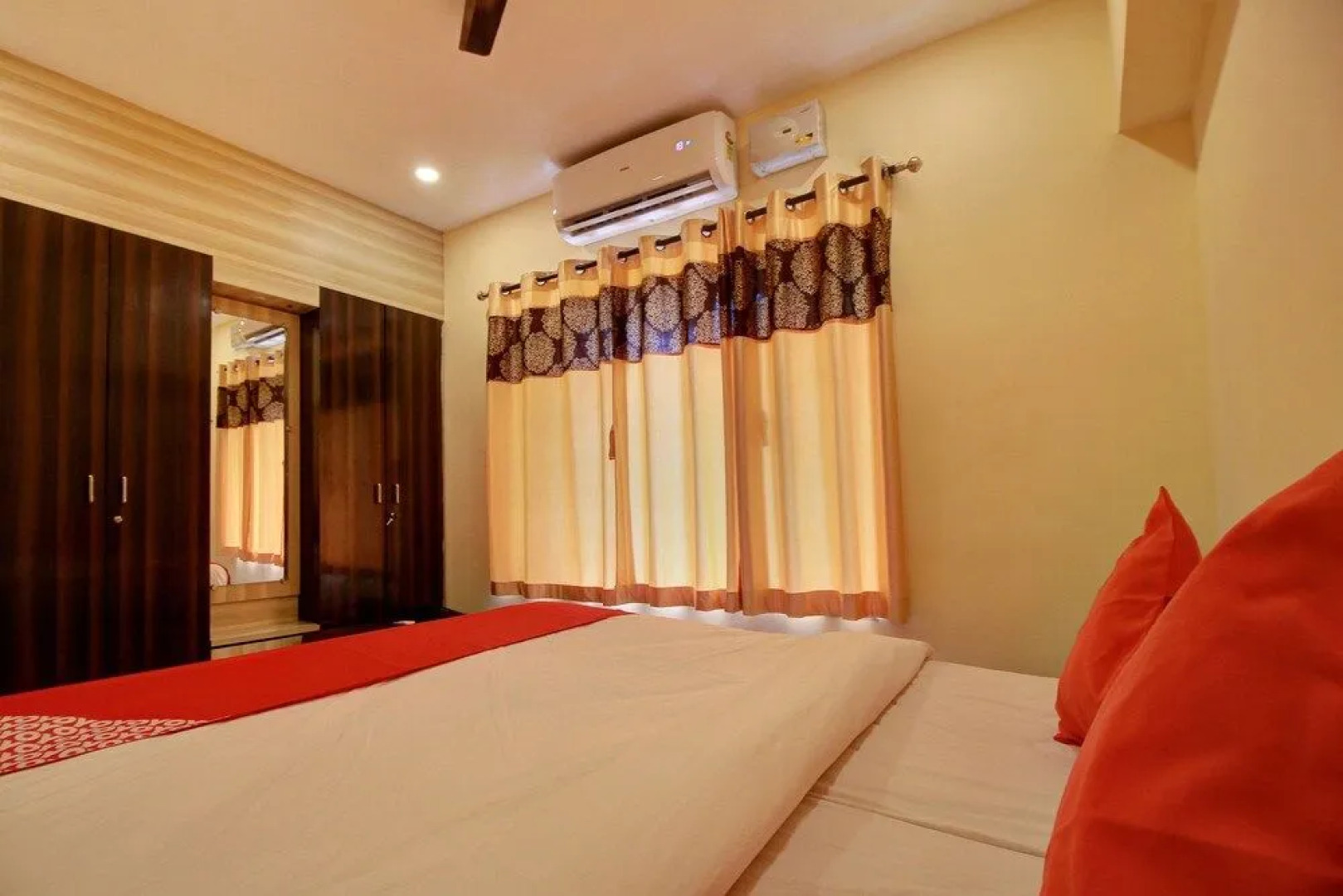 Oyo 22512 Krishna Kausthubha Service Apartment