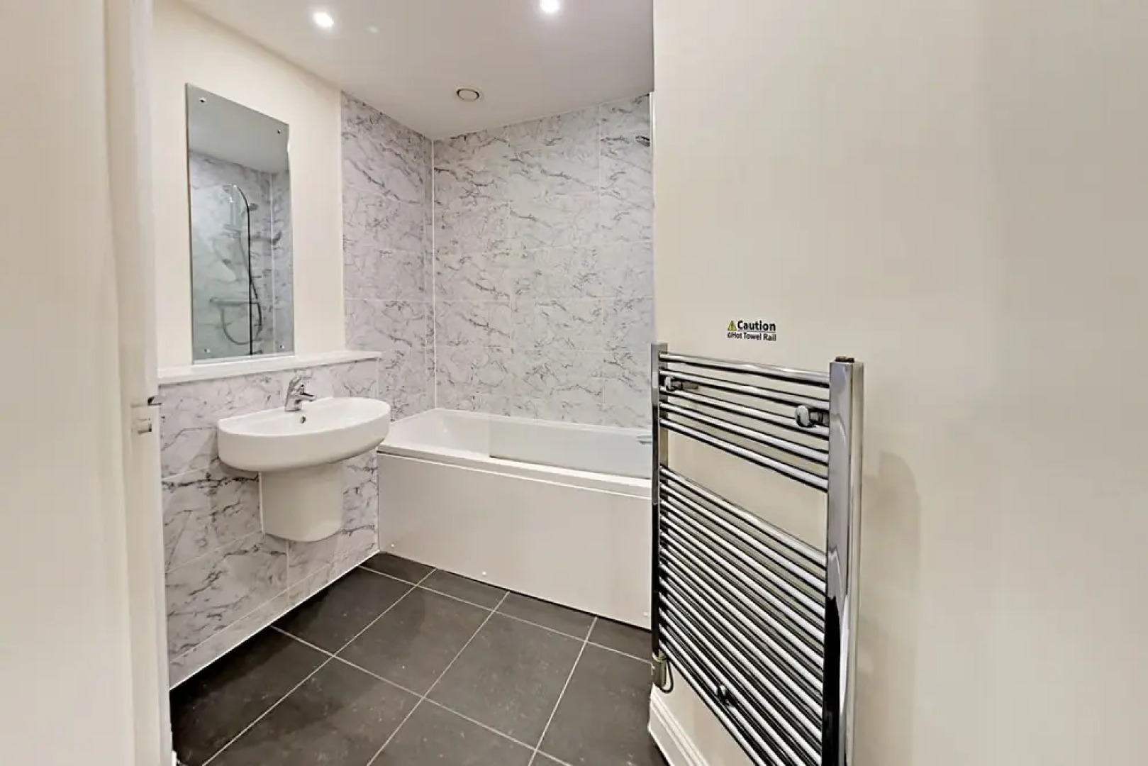 Flexi-Lets@Wallis Square, Farnborough