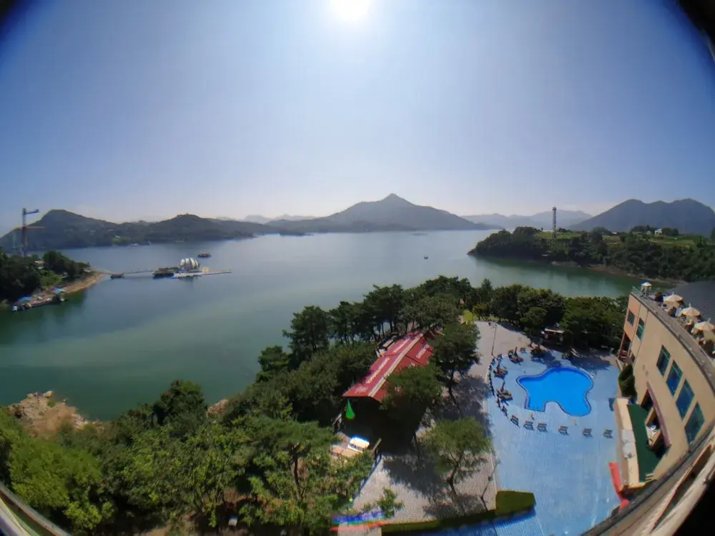 Cheongpung Resort Lake Hotel