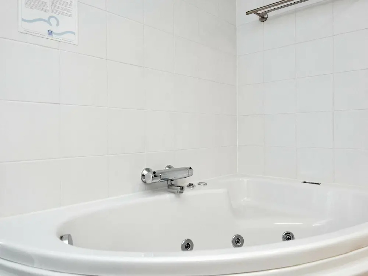 Spacious Apartment With Indoor Whirlpool at Ebeltoft Jutland