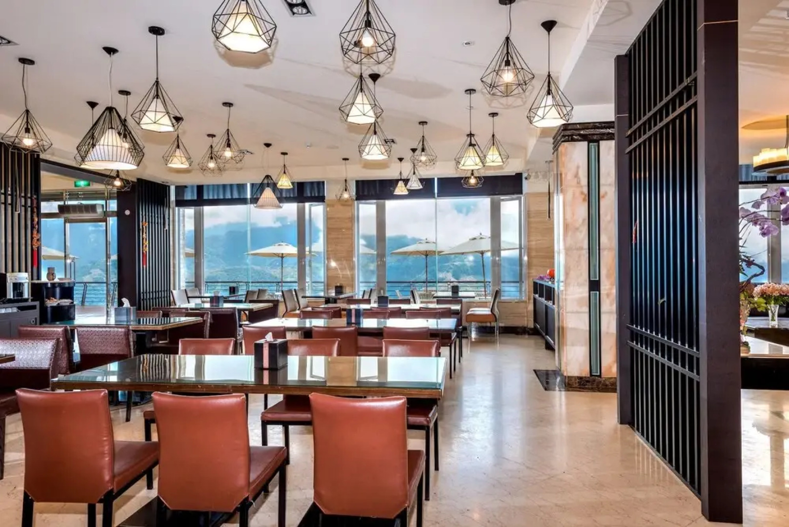 Jun Yue Hanging Garden Resort