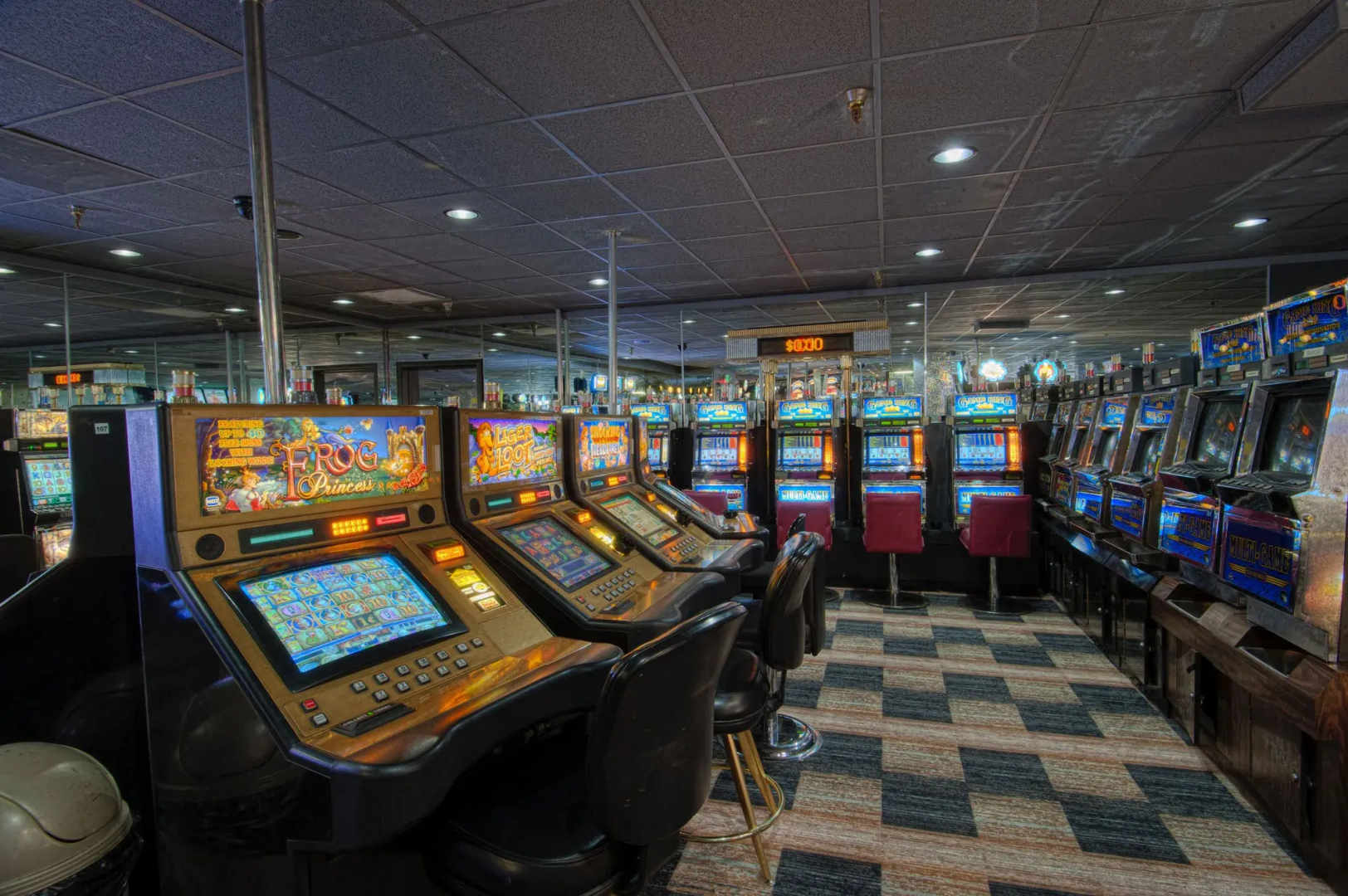 Siegel Slots and Suites