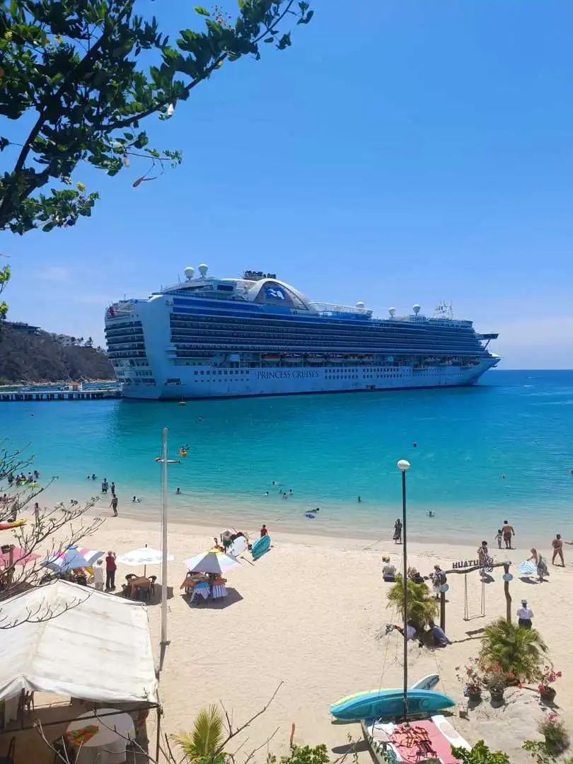 Binniguenda Huatulco & Beach Club