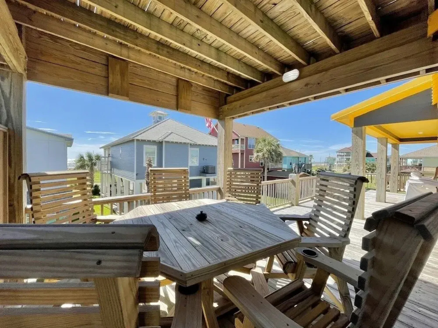 Ocean's Edge 4 Bedroom Home by RedAwning